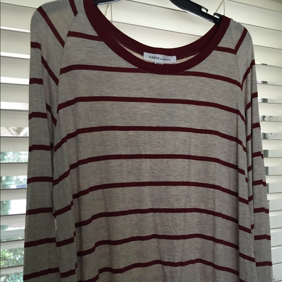 New Karen Kane long sleeve band pullover.