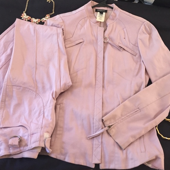 Bebe Pant Suit! Fabulous dusty rose color.