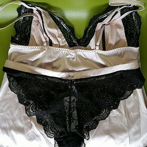 DKNY Intimates & Sleepwear - NWT DKNY black & pink Lingerie Set sz M DKNY Intimates & Sleepwear - NWT DKNY black & pink Lingerie Set sz M