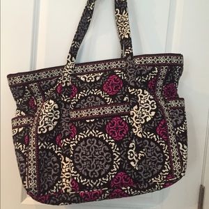 Reserved!!! Do not buy!!!  Vera Bradley tote