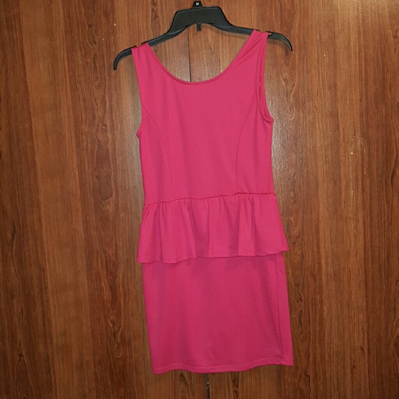 Dress - Picture 2 of 2