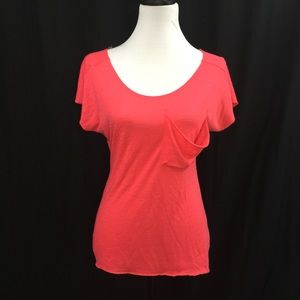 Basic coral tee size small
