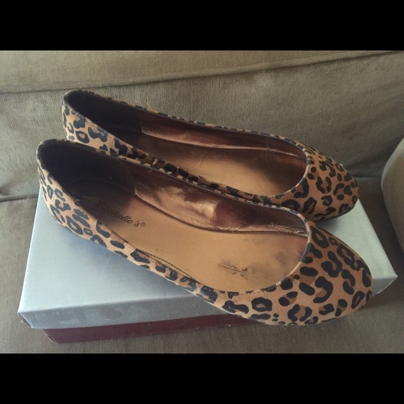 Leopard print ballet flats.