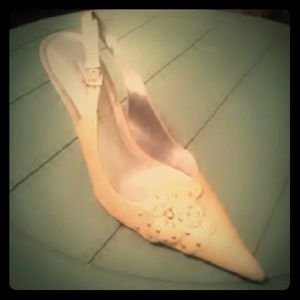 Antonio Melani pumps