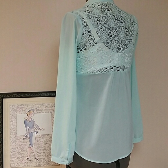 Limited aqua lacey blouse