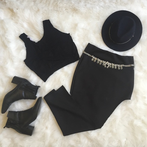 Foreign exchange asymmetrical skirt