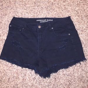 Cute American Eagle festival shortie!