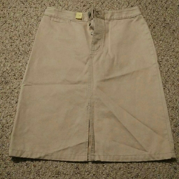 Gap Khaki skirt