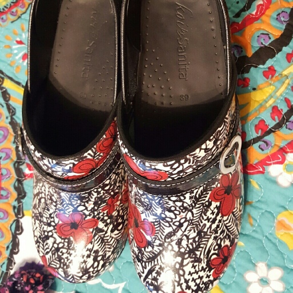 Nursing shoes