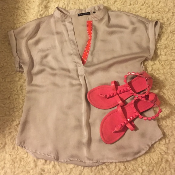 Violet & Claire Pop of Color Top Large