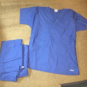 Landau scrubs