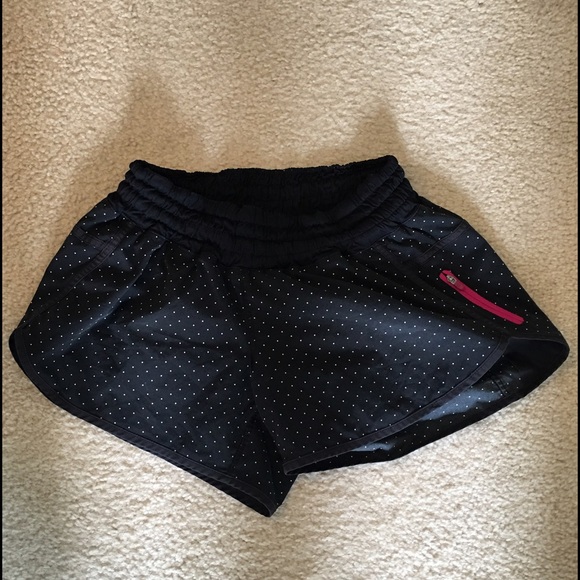 Lululemon Black & White Tracker Shirts Size 10