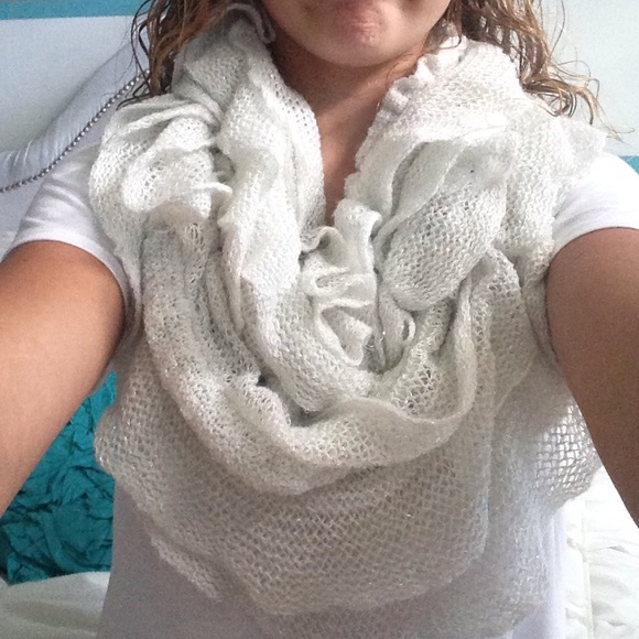 Infinity ruffle scarf