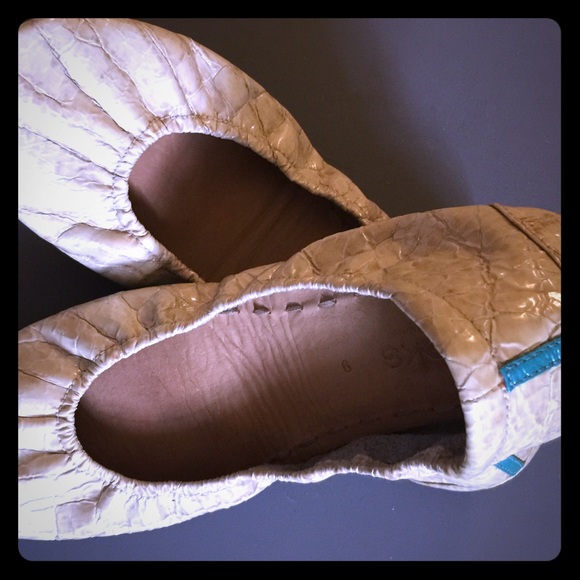 Rare Tieks - Nude Desert Crock!