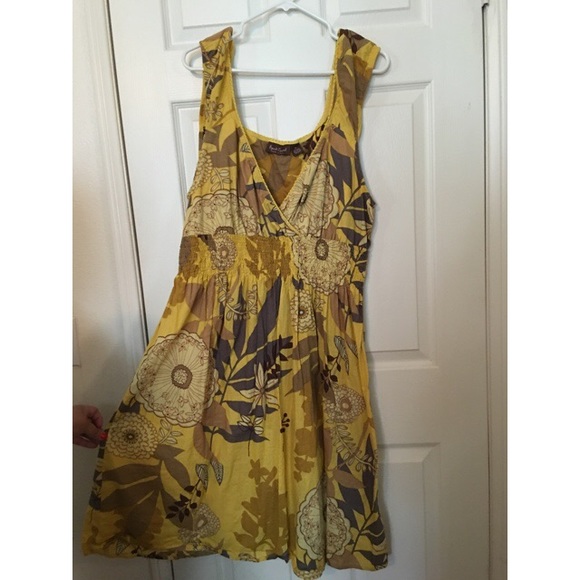 Yellow sundress