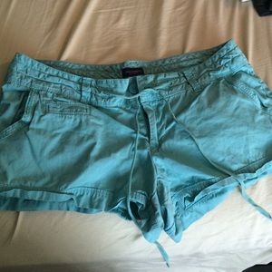 Adorable teal shorts!
