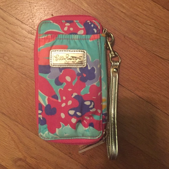 Lilly Pulitzer wristlet/phone holder