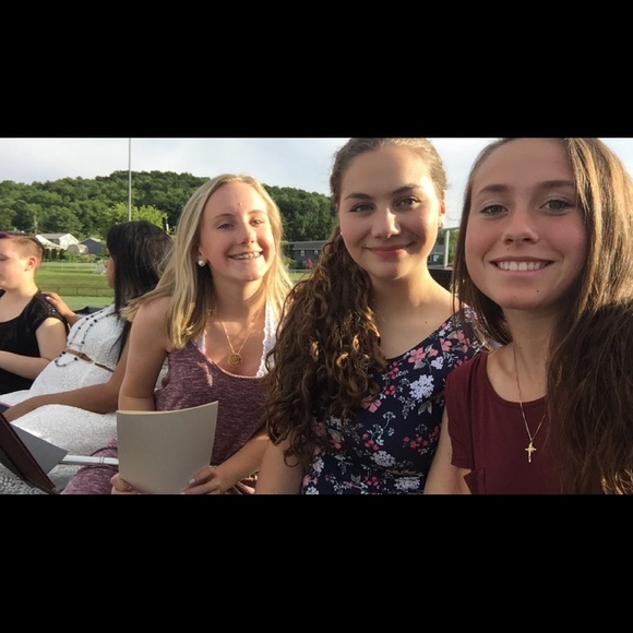 Meet your Posher, Hannah - Picture 1 of 1