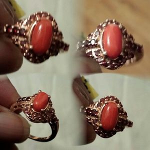 Mediterranean Coral round 1.60 carat / garnet