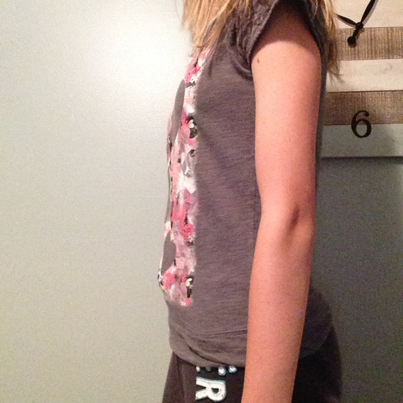 Justice Top! - Picture 3 of 4