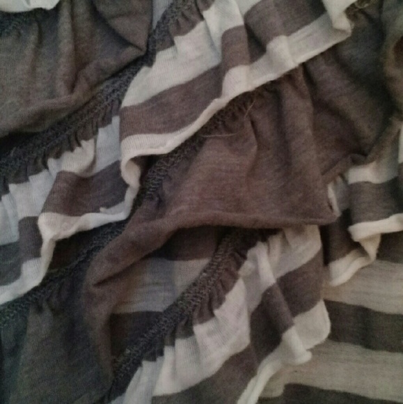 Gray and White Striped No Boundaries Ruffle Tee - Picture 2 of 4