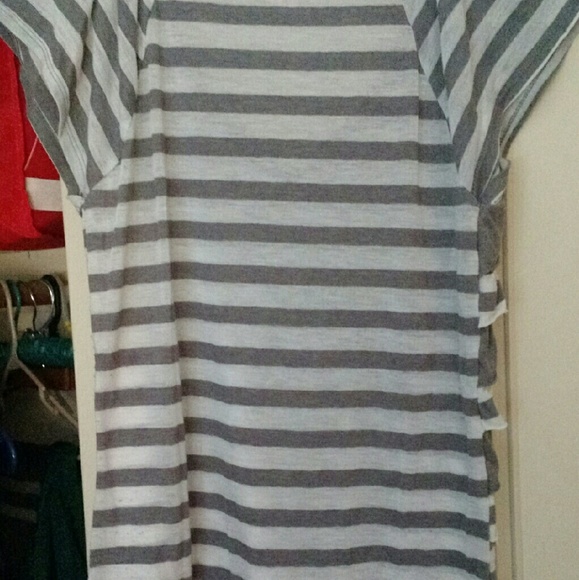 Gray and White Striped No Boundaries Ruffle Tee - Picture 3 of 4