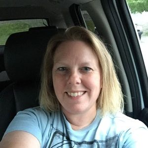 Meet your Posher, Stacy