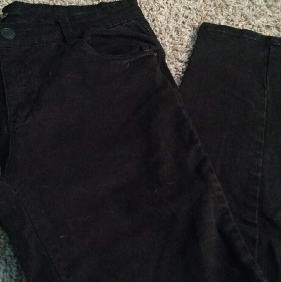 Black Forever 21 Skinny Jeans - Picture 2 of 4