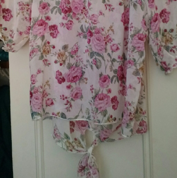 Sheer Rue 21 Floral Top - Picture 3 of 4