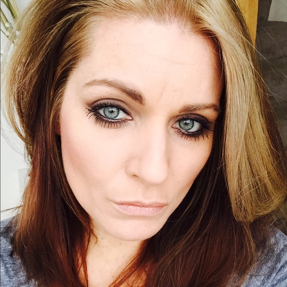 Meet your Posher, Leighann - Picture 2 of 2