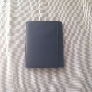 Steve Madden trifold leather wallet