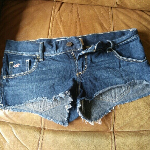 Hollister Pants - Hollister jeans short.