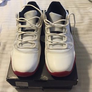 Air Jordan 11 Low (GS)