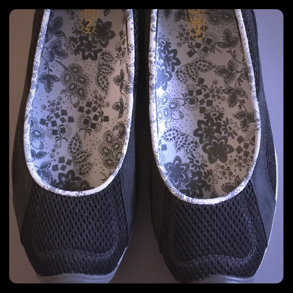 Keen sport ballet flats!