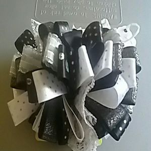 Three-dimensional hair bow handmade