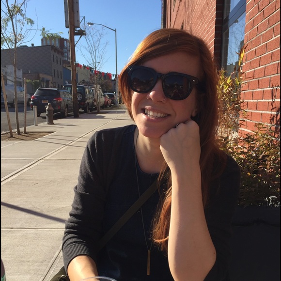 Meet your Posher, Alicia - Picture 1 of 1