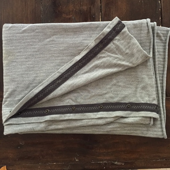 lululemon athletica infinity scarf