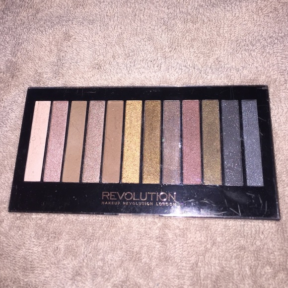 Revolution Redemption Eyeshadow Palette