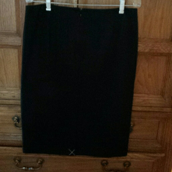 Talbots Black and White skirt - Picture 2 of 3
