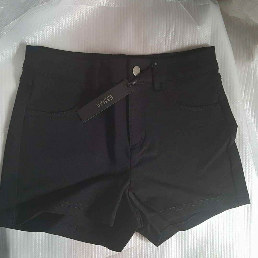 🌺New Black High waisted shorts - Picture 1 of 3