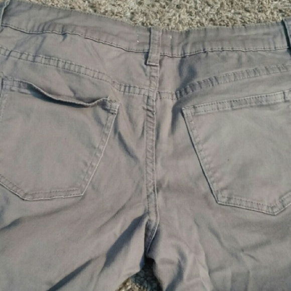 Gray Crown & Ivy Skinny Jeans - Picture 3 of 4