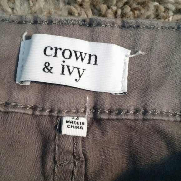 Gray Crown & Ivy Skinny Jeans - Picture 4 of 4