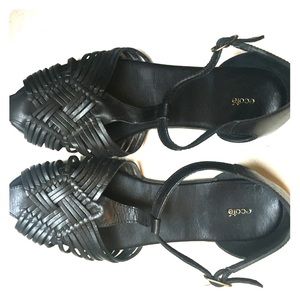 Huarache leather sandal with ankle strap