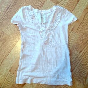Light pink t shirt