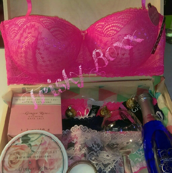 Xoxo frisky boxx