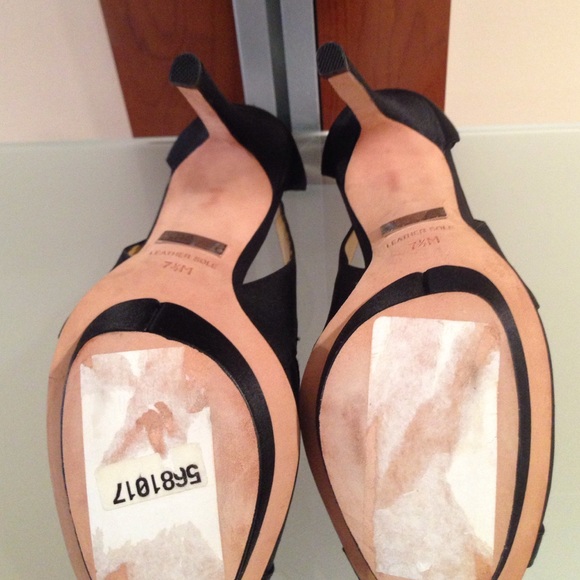 Shoes - Picture 3 of 4