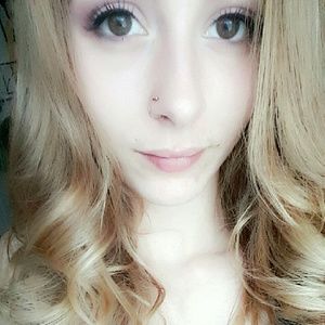 Meet your Posher, Angeliqua