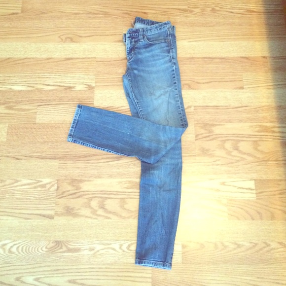 Light wash skinny jean - Picture 1 of 1