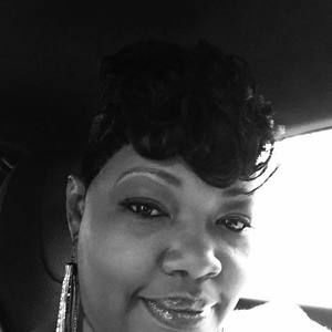 Meet your Posher, Lelia