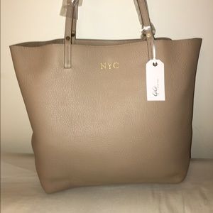 Gigi New York Tori Tote in Stone Pebble Grain